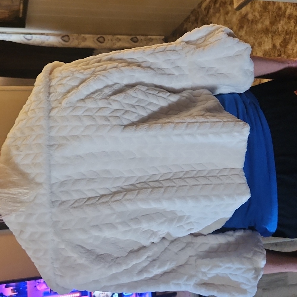 Jacket - Picture 4 of 4
